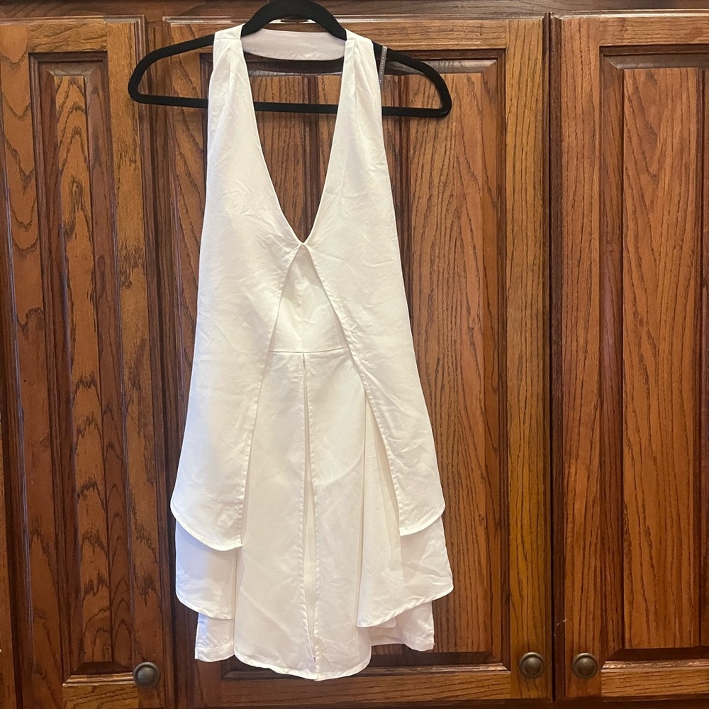 Stella & Jamie White Halter V-Neck Layered Dress.  Size Small